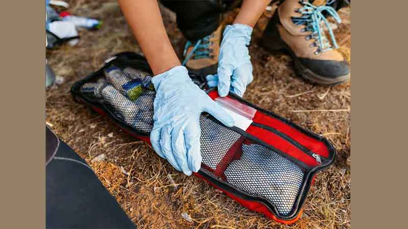 Organized first aid module layout for tactical survival kits
